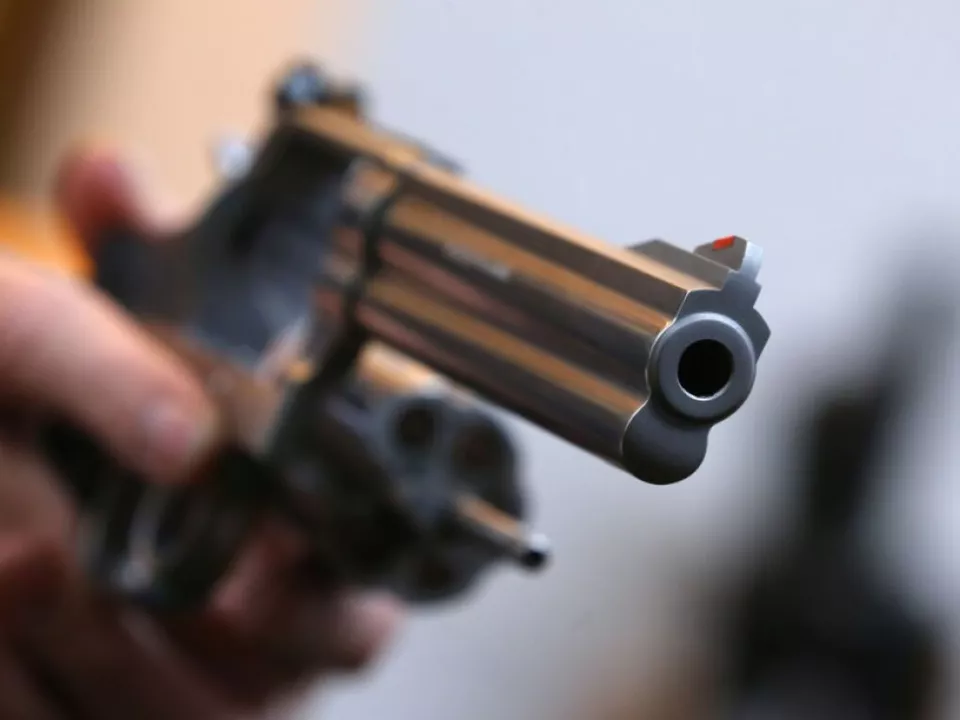 23 Personen wegen Verstoßes gegen das Waffengesetz angezeigt