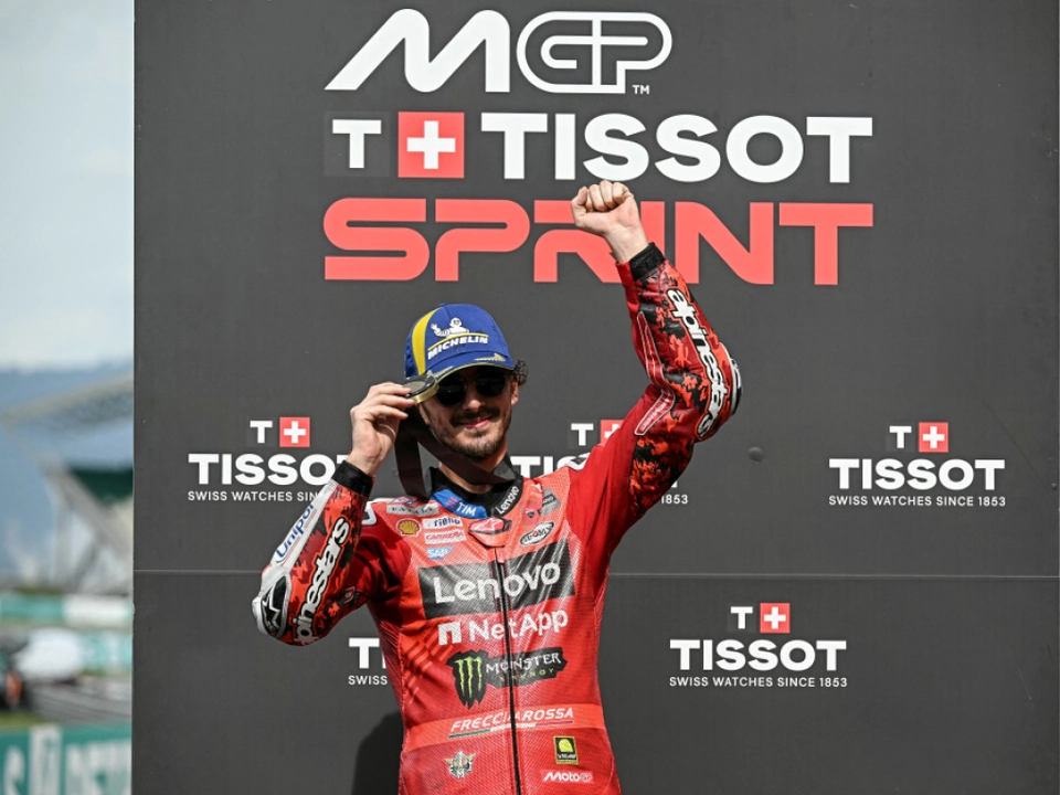 Bagnaia jubelt über den Sprint-Sieg in Sepang