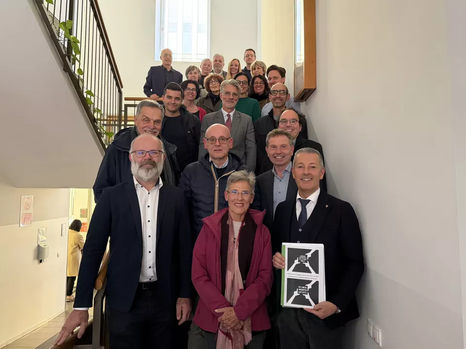 Foto_Übergabe 39 Punkte Katalog_Ressort Natur- und Klimaschutz_02