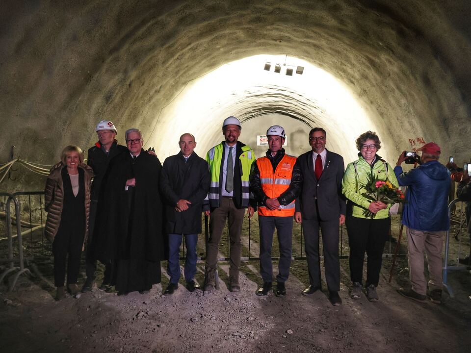 Durchstich-beim-Umfahrungstunnel-in-Percha