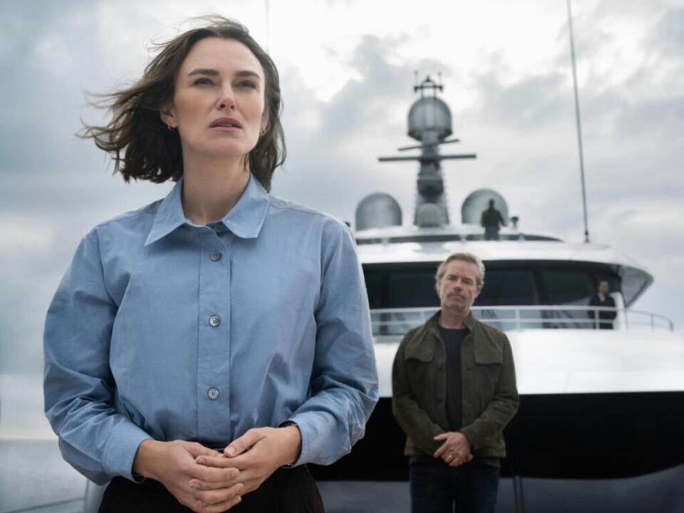 -The-Woman-In-Cabin-10-Knightley-in-Poirots-Fu-stapfen