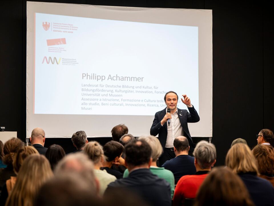 Museen-die-begeistern-Jugendliche-mittendrin