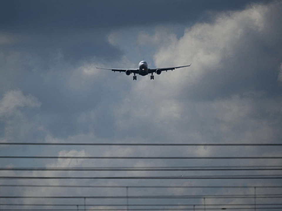 Ab Freitag sollen Flüge in den USA gestrichen werden (Symbolbild)