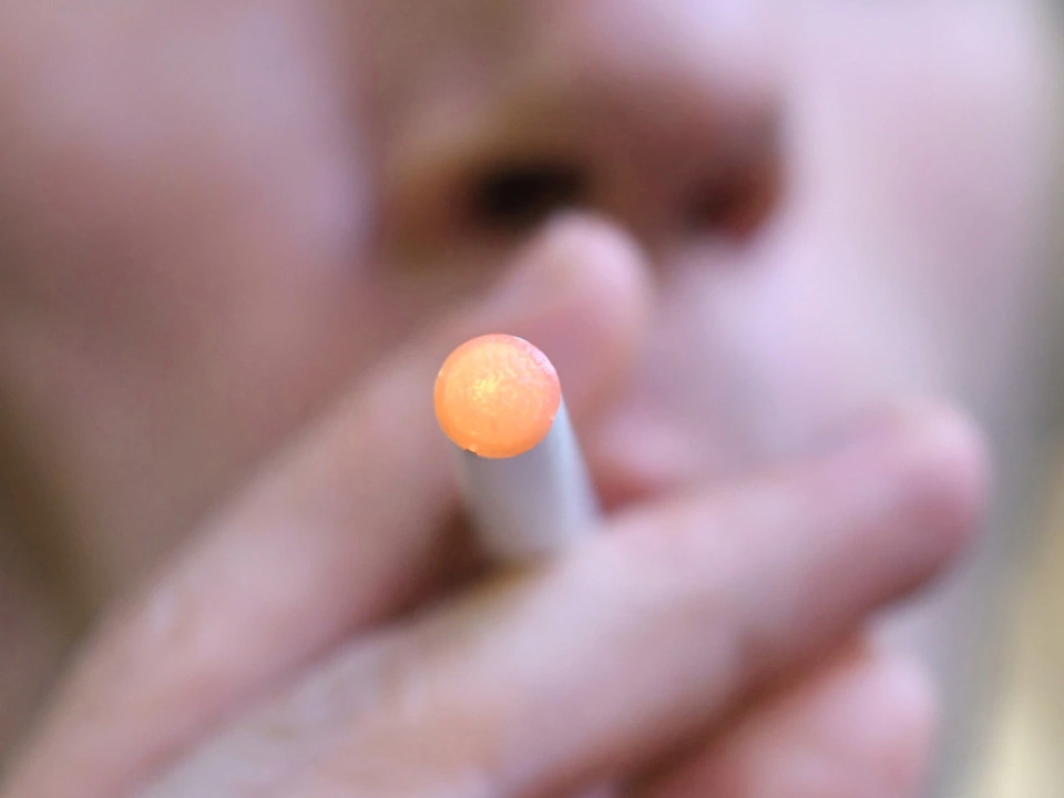 E-Zigaretten sind vor allem bei Jugendlichen populär, warnt die WHO