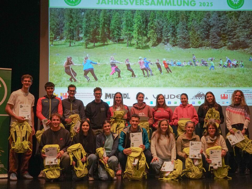 AVS-Jugend-Familie-h-lt-Jahresversammlung-mit-Pfiff-ab