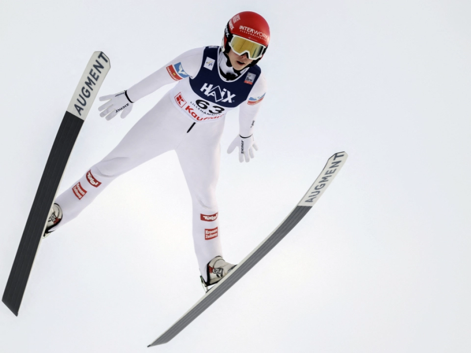 Lisa Eder zeigte zwei starke Sprünge