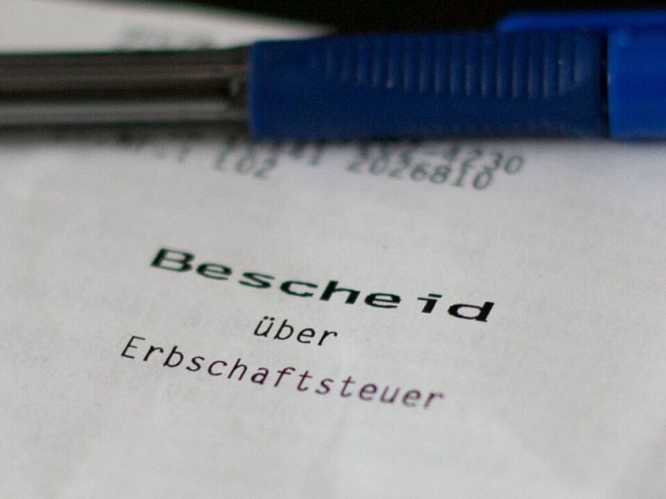 Schweizer-stimmen-gegen-B-rgerdienst-und-Erbschaftssteuer