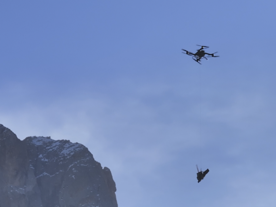 cargo-drohnen-erstmals-bei-skiweltcup-in-gr-den-im-einsatz