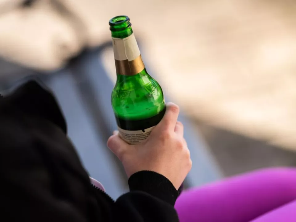 Alkoholkonsum unter europäischen Teenagern weiterhin auffallend hoch