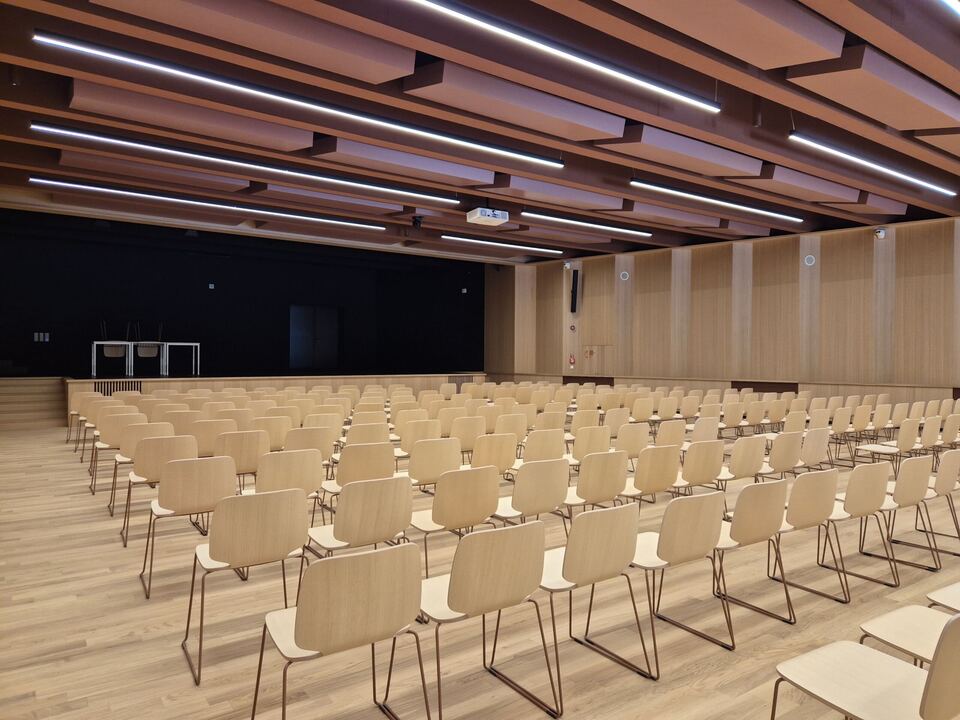 Aula-Magna-in-Sterzing-Land-erwirbt-Miteigentumsanteil