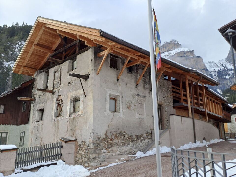 Region-stellt-1-4-Millionen-Euro-f-r-Restaurierung-der-Casa-Costazza-in-Mazzin-bereit