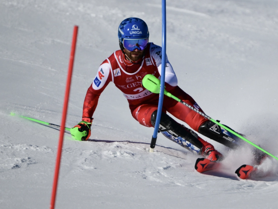 Marco Schwarz hielt die ÖSV-Fahne hoch