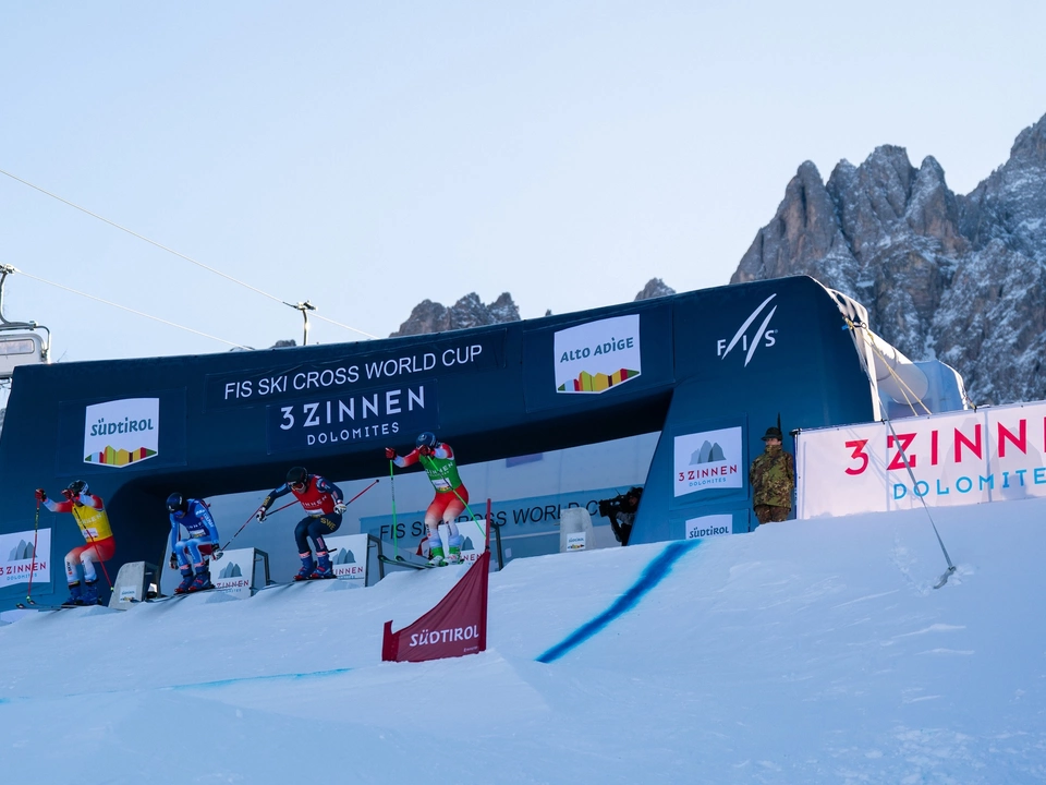 Start Skicross WC 3 Zinnen Dolomites