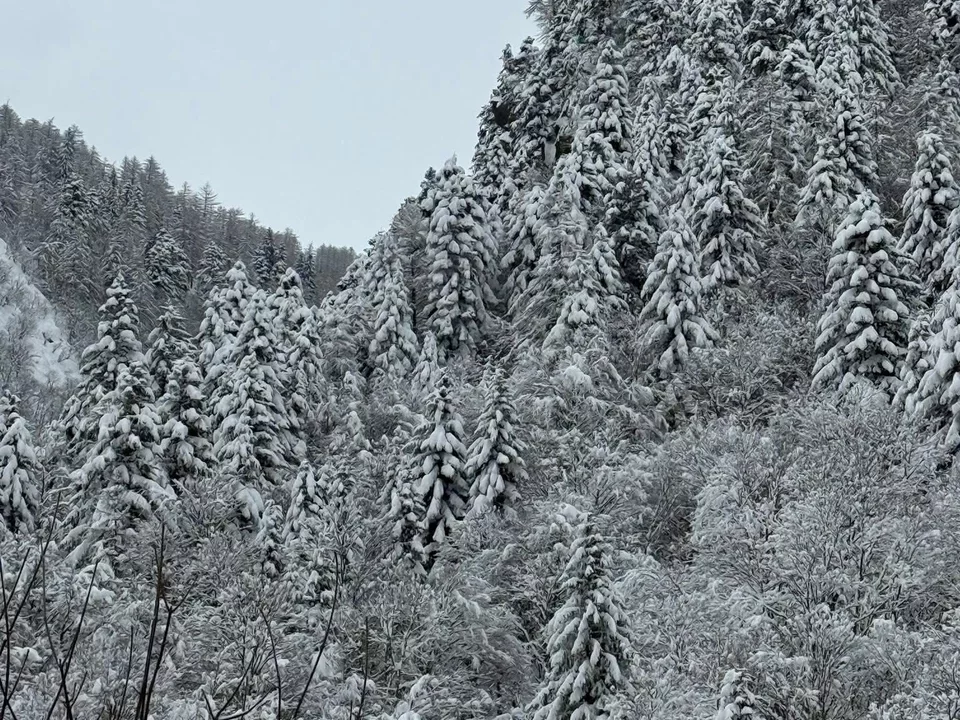 Schneelandschaft in Italien