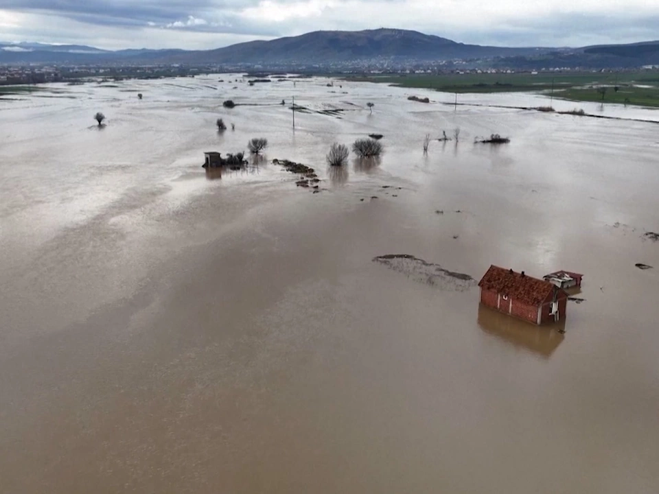 Balkan: Ganze Regionen stehen unter Wasser – VIDEO