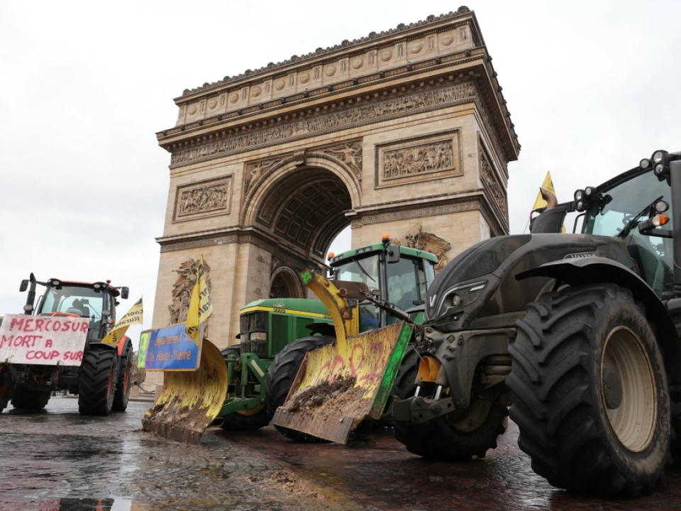 Bauern protestierten in Paris gegen das Handelsabkommen