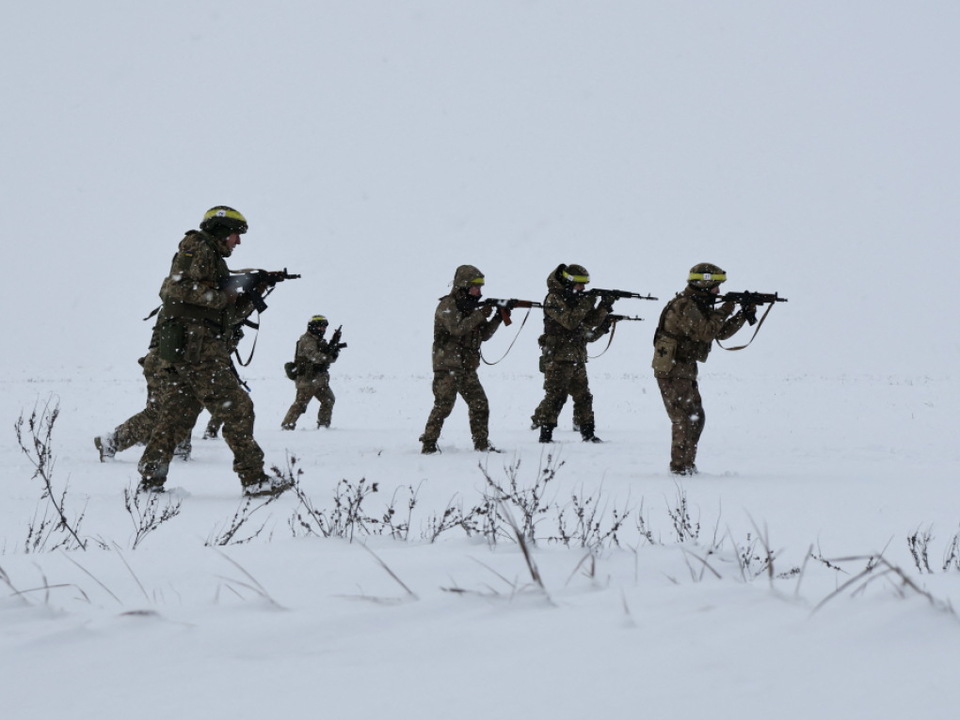 Ukraine-attackiert-russische-lanlagen