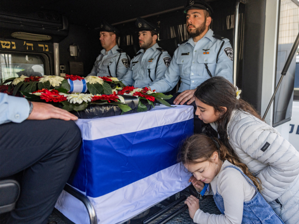 Israel-bergab-Leichen-von-15-Pal-stinensern-nach-Gaza