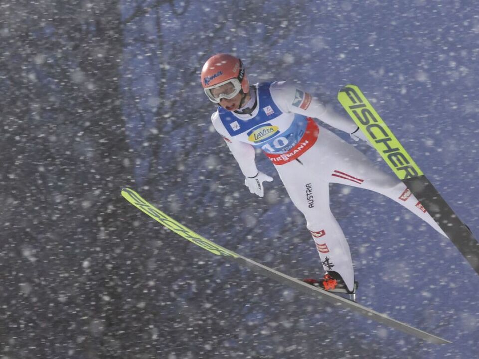 Wieder-Skiflug-WM-Silber-f-r-sterreich-Japan-siegt