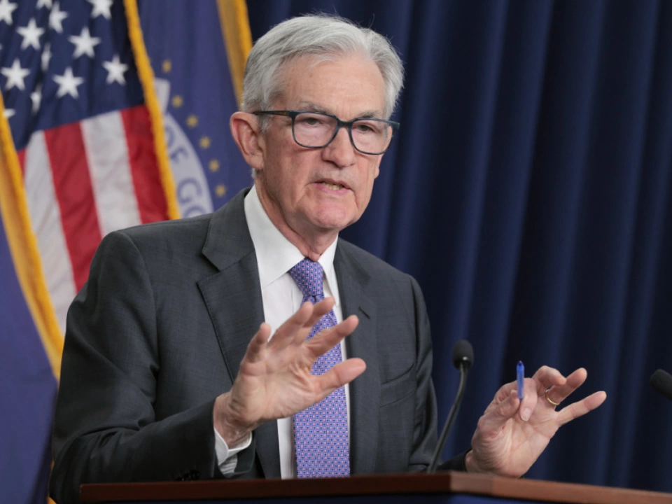 Fed-Chef Powell droht Trump-Regierung mit Klage