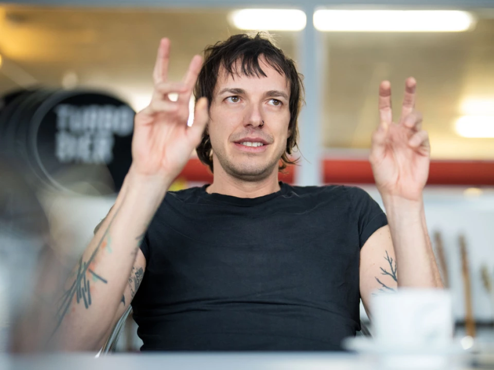 Nach dem Scheitern der Bierpartei fühlte sich Dominik Wlazny \