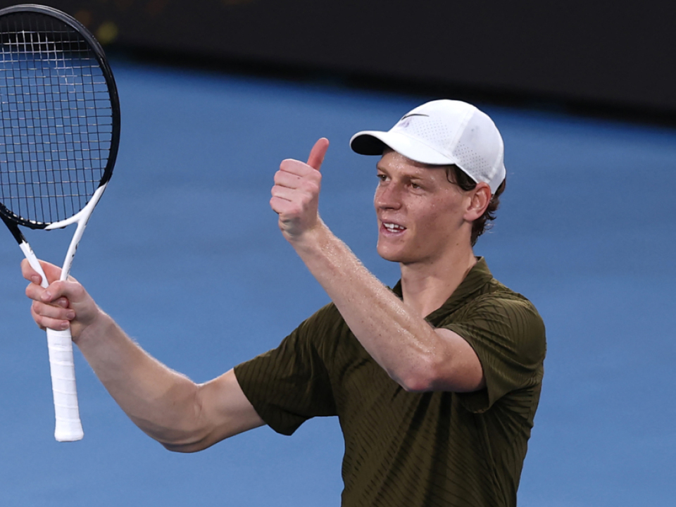 Sinner-und-Swiatek-erreichen-sicher-Melbourne-Viertelfinale