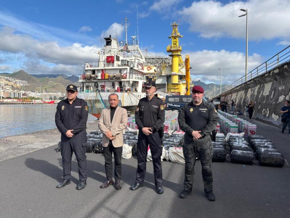 Spaniens-Polizei-beschlagnahmt-zehn-Tonnen-Kokain-auf-Schiff