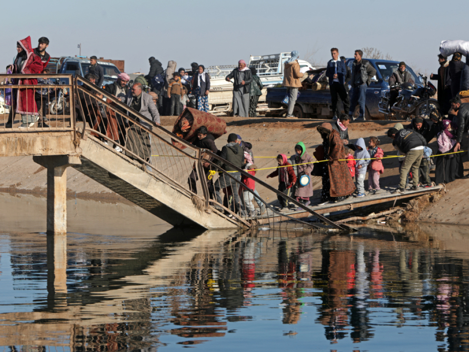 Tausende-fliehen-aus-Umland-von-Aleppo