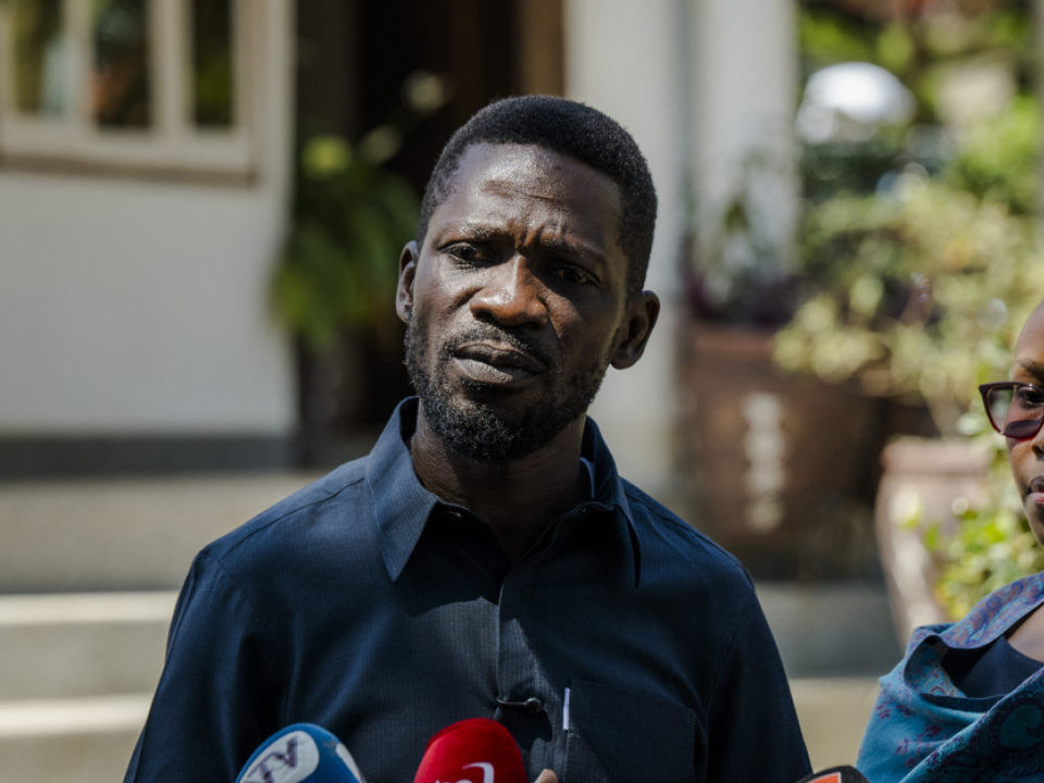 Opposition-Bobi-Wine-nach-Wahl-von-Armee-in-Uganda-entf-hrt