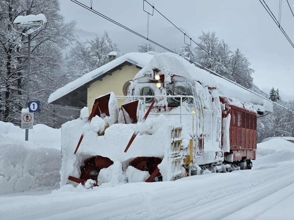 Italien-Nur-Monsterfr-se-kann-die-Schneemassen-b-ndigen