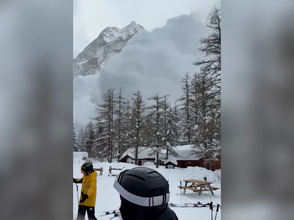 Courmayeur: XXL-Lawine erfasst Skipiste