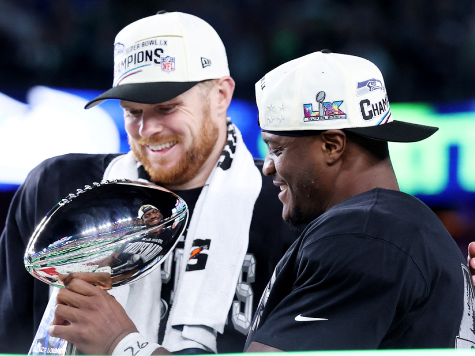 Seahawks-zum-2-Mal-Super-Bowl-Champion-29-13-Erfolg