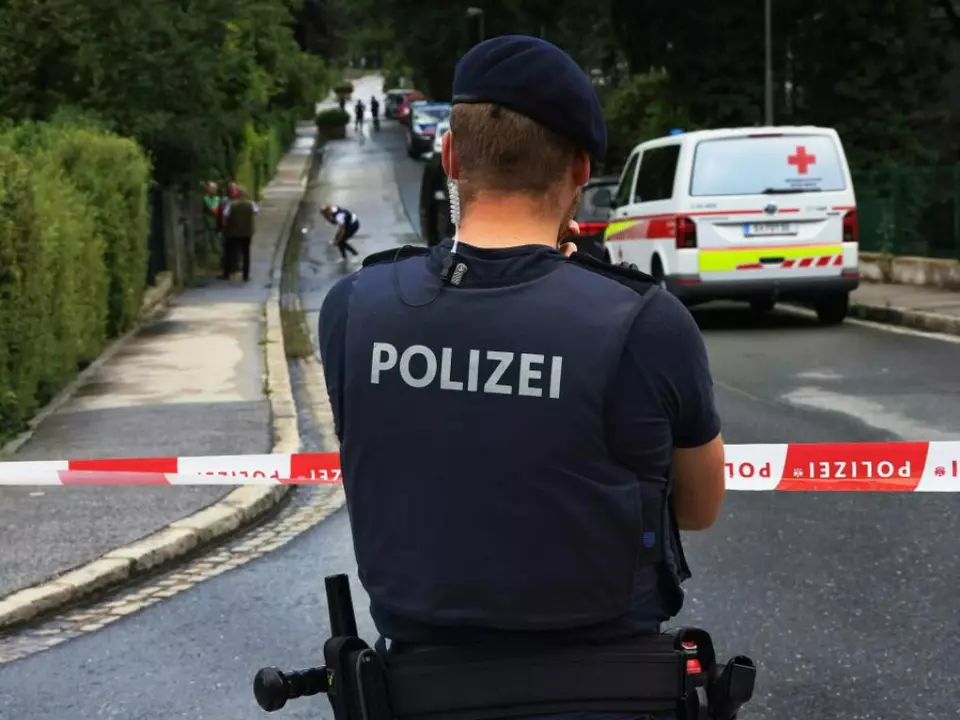 Der Einbrecher soll sich bereits auf der Flucht befunden haben