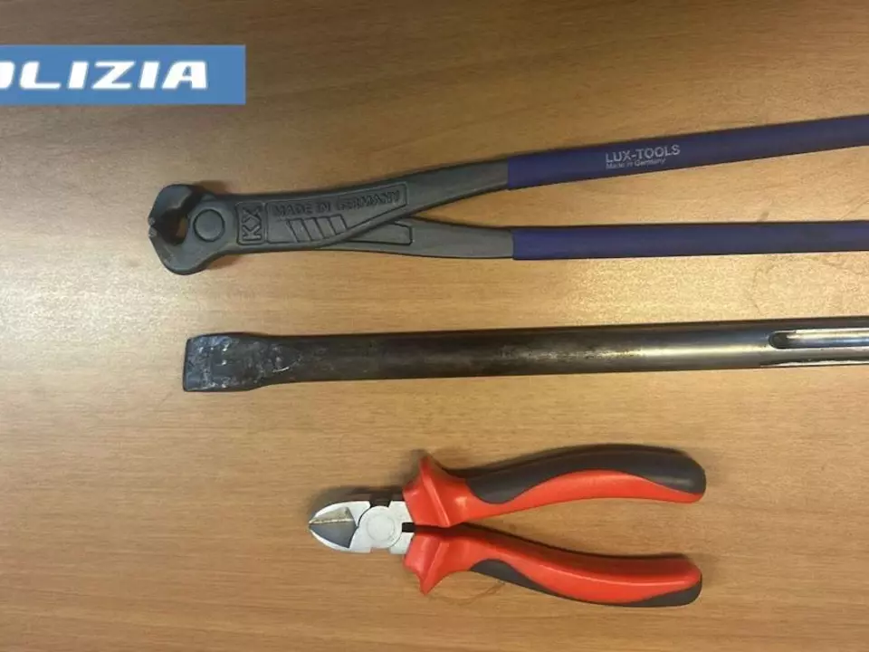 Drogen und Einbruchswerkzeug: “Aktion scharf” in Bozen