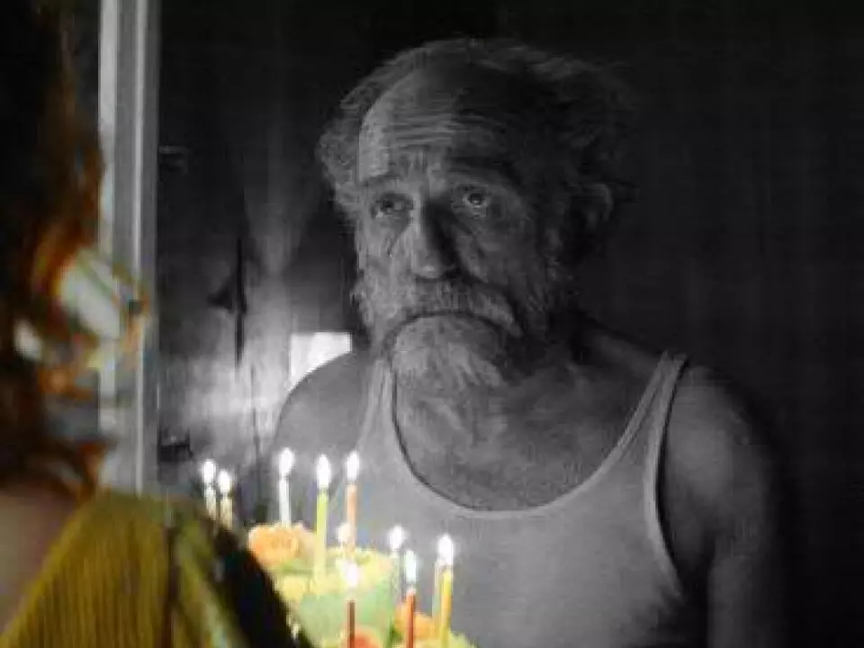 Lena bringt Farbe in Hugo Drowaks Leben