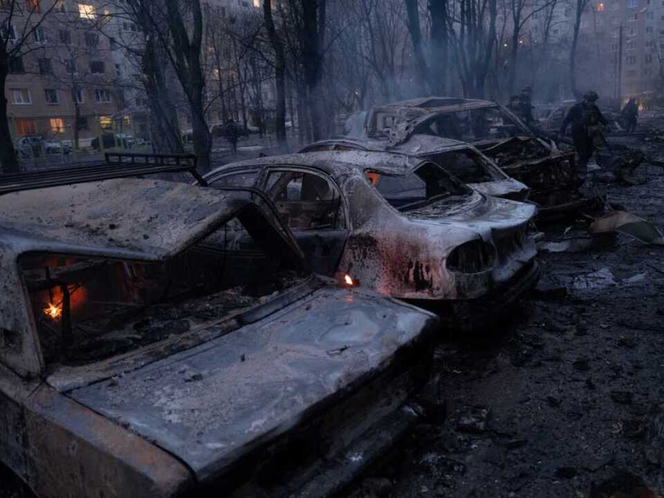 Eine-Tote-und-Verletzte-nach-russischen-Attacken-in-Ukraine