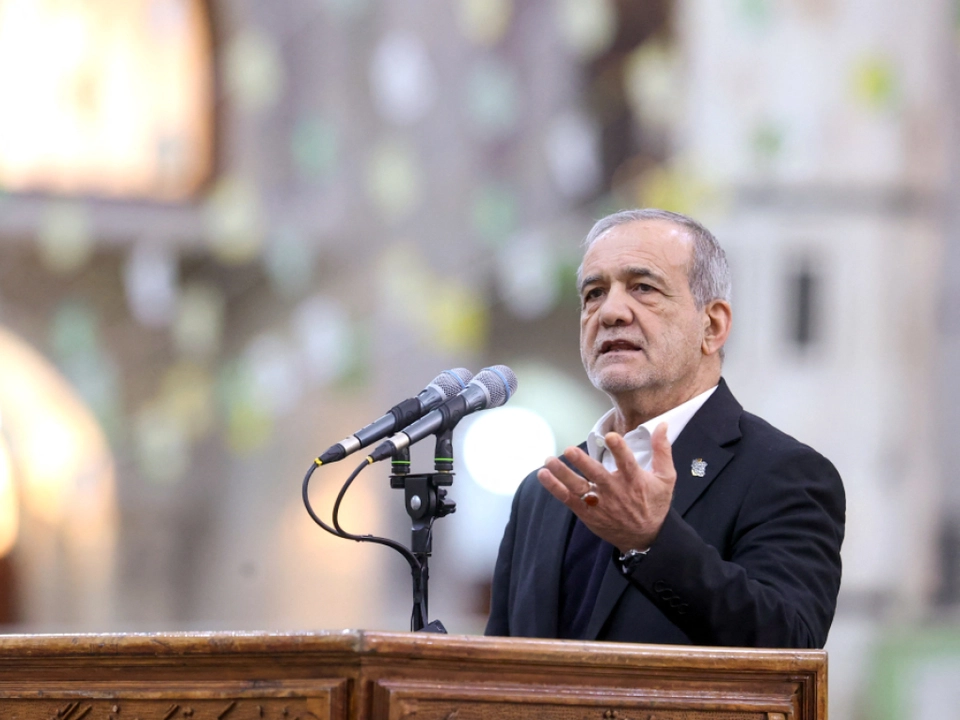 Präsident Pezeshkian will friedliche Lösung des Konflikts mit den USA