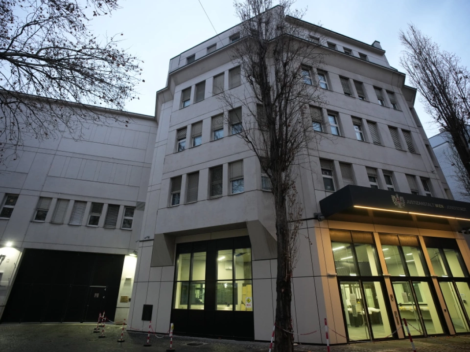 Trotz Freispruch bleibt der 57-Jährige in der JA Josefstadt