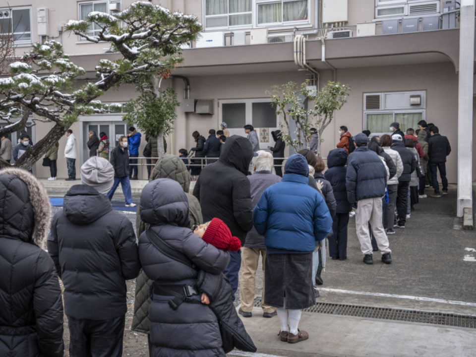 Regierende-Liberaldemokraten-vor-Wahlsieg-in-Japan
