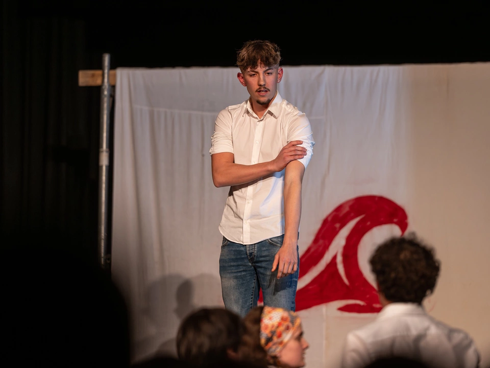 WELLE-Vinzentinum-Theater-04-Jana-Rizzolli