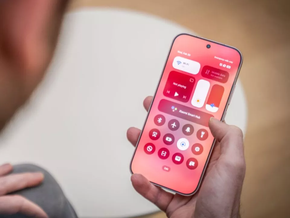 Das Xiaomi 17 ist beim Software-Design von Apple inspiriert