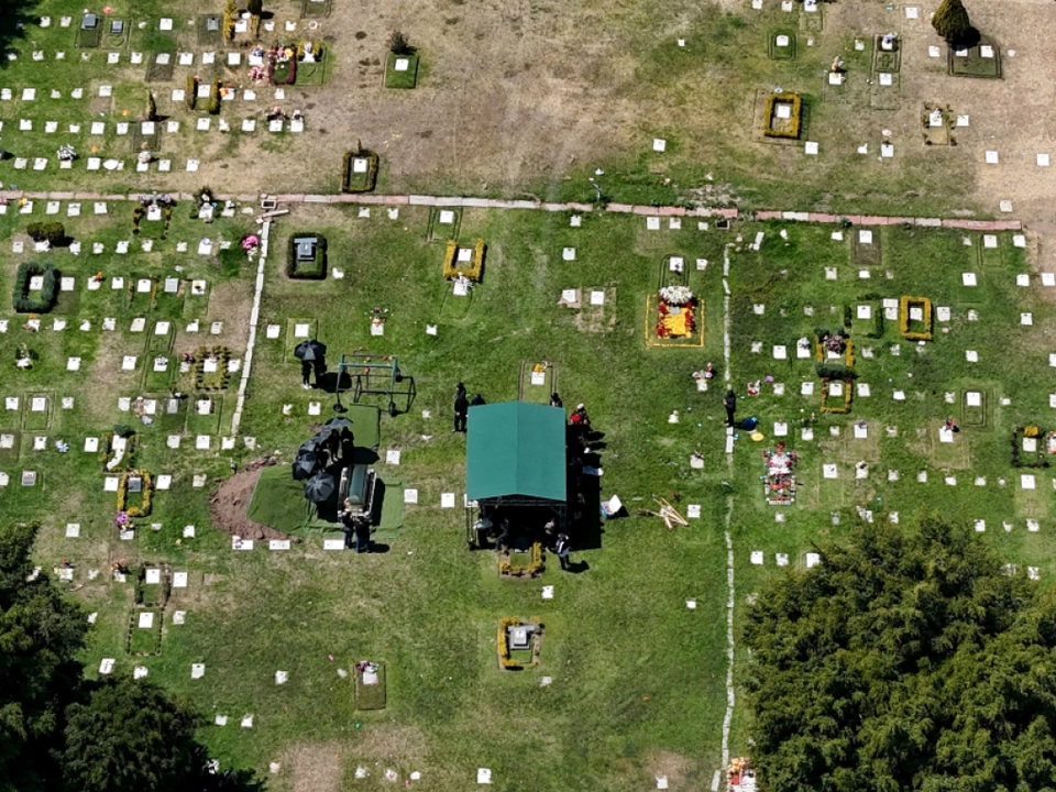 Große Sicherheitsvorkehrungen bei dem Begräbnis von \