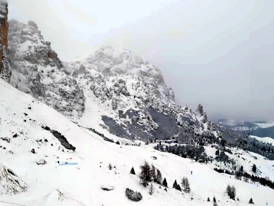 Lawinengefahr: Dolomitenpässe gesperrt
