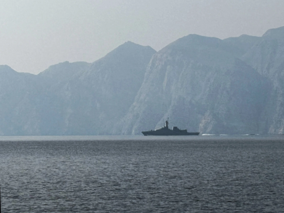 Schiffe müssen Unterlagen vorlegen und Freigabecodes einholen