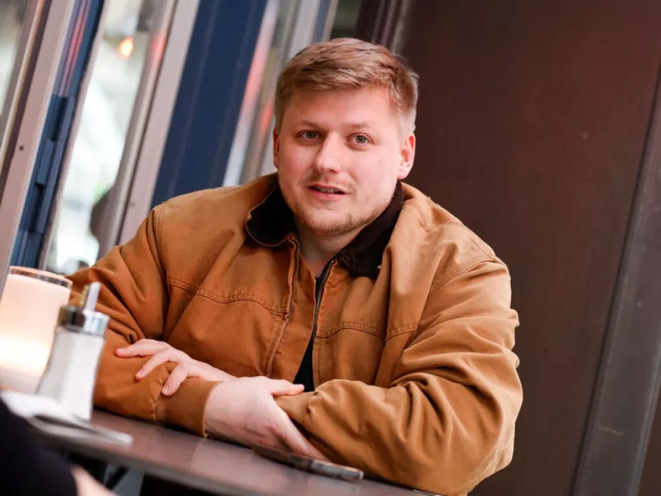 Autor und Satiriker Sebastian Hotz, bekannt als El Hotzo