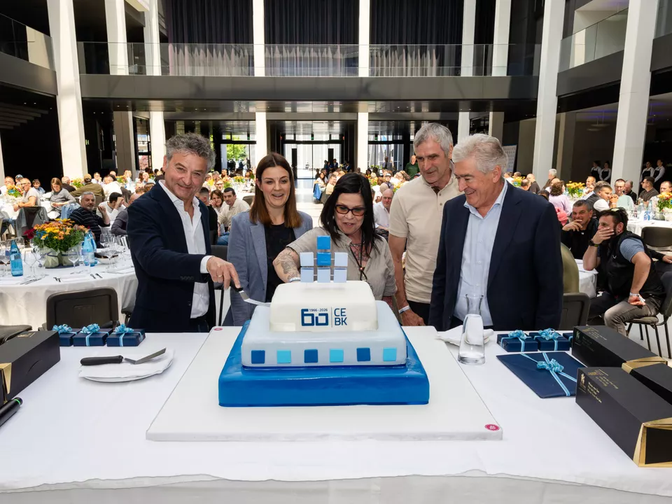 Anschnitt Jubiläumstorte