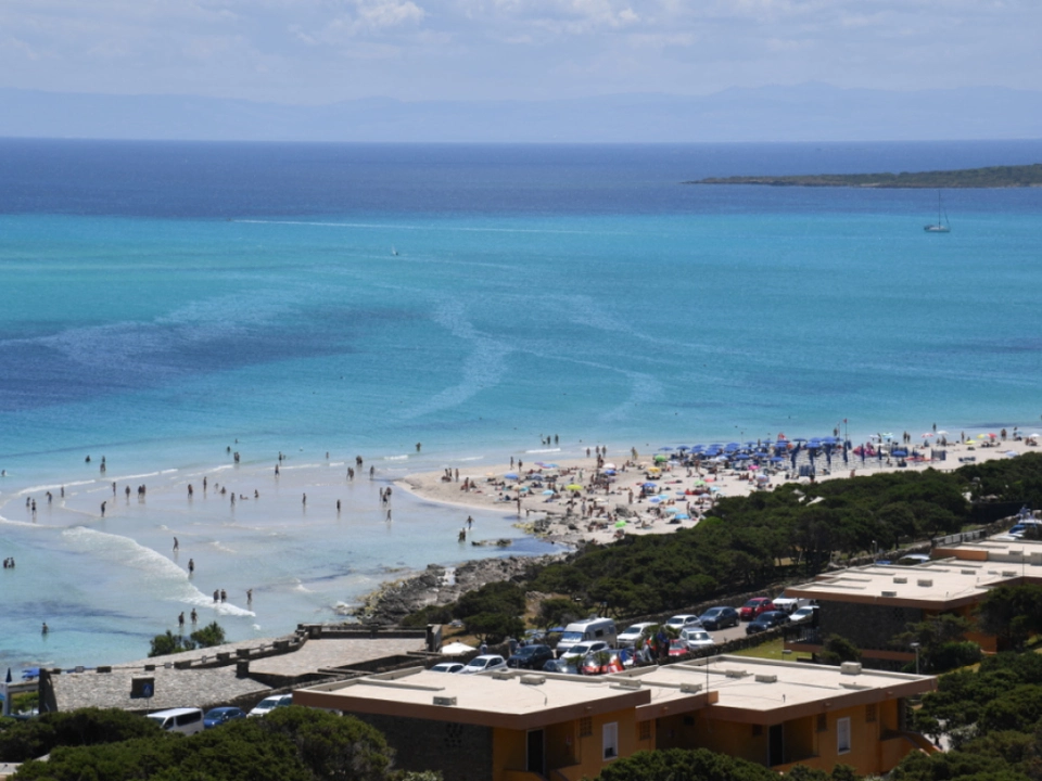 Der feine weiße Sand in Sardinien ist geschützt