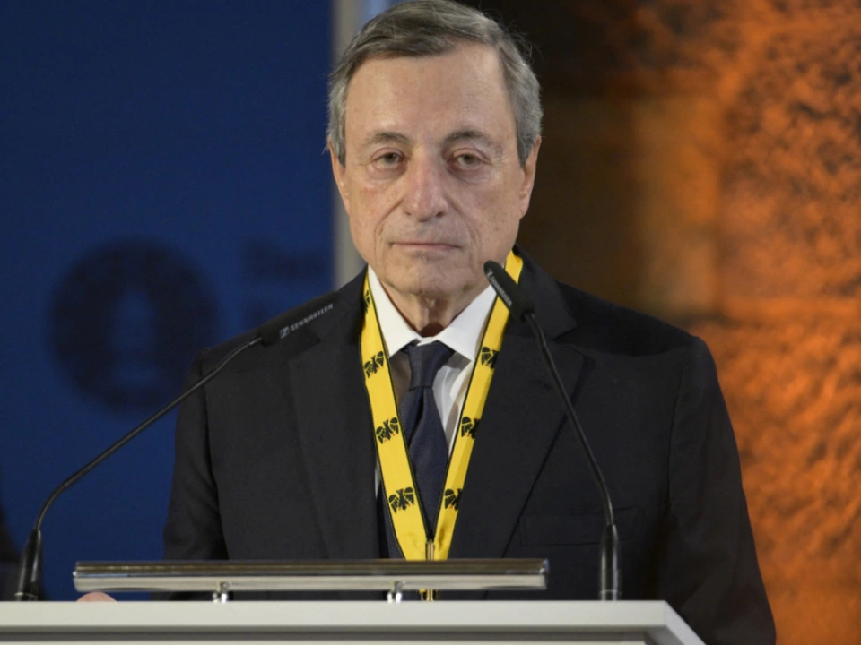 Der italienische Finanzexperte bei seiner Ehrung
