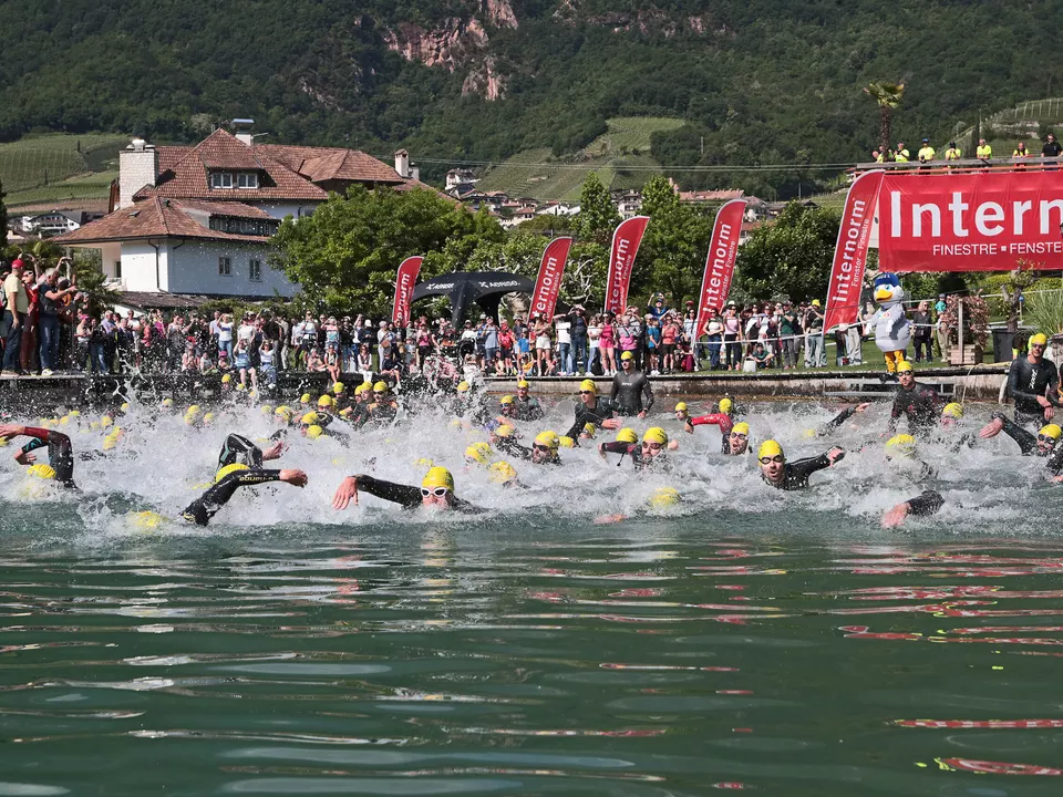 Sonne, Spannung und ein Premierensieger am Kalterer See
