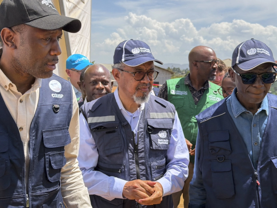Tedros Adhanom Ghebreyesus macht sich vor Ort ein Bild der Lage